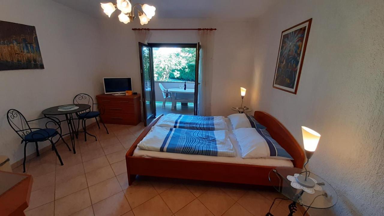 Villa Linet Funtana Extérieur photo