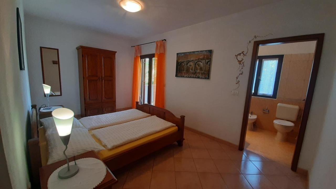 Villa Linet Funtana Extérieur photo