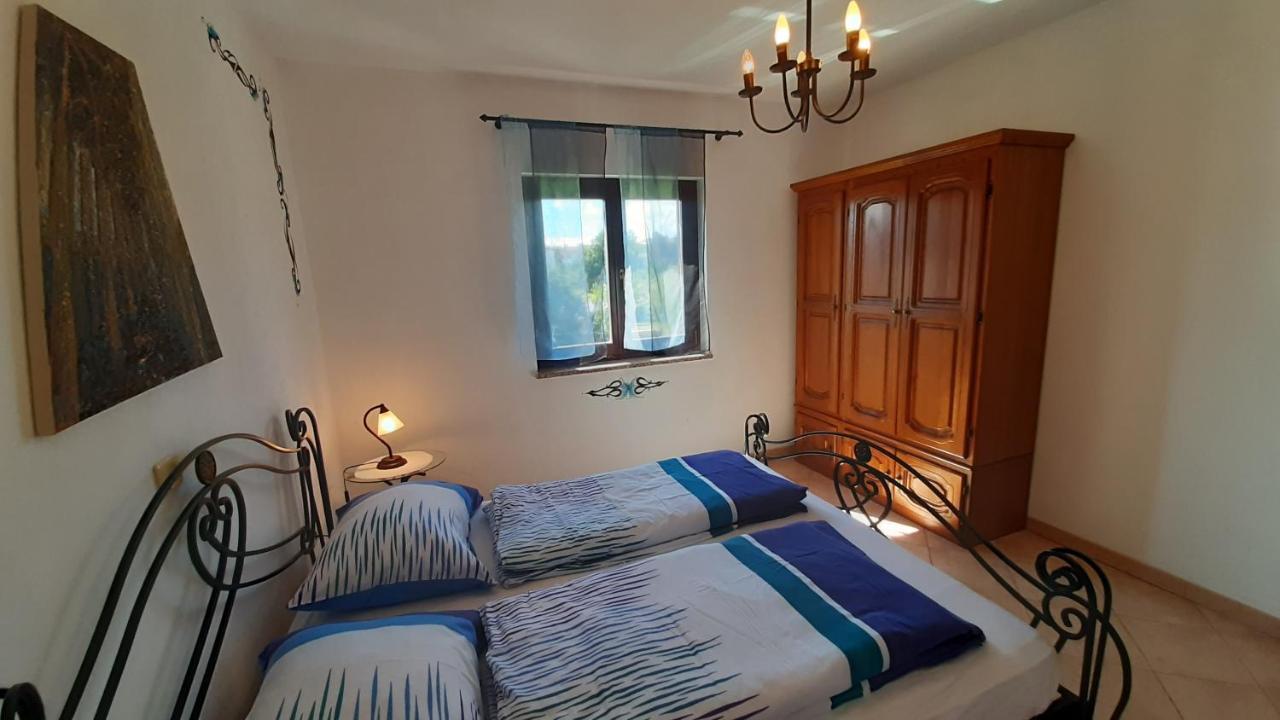 Villa Linet Funtana Extérieur photo
