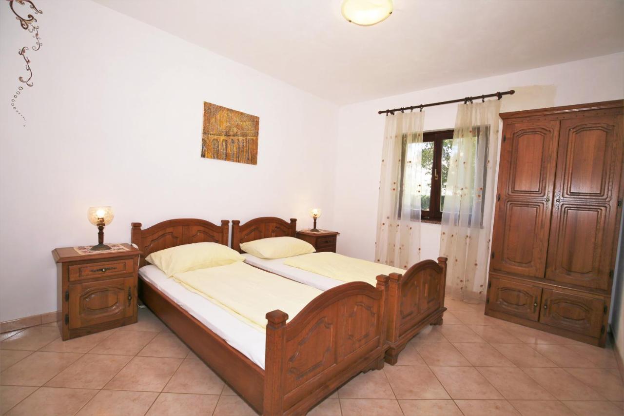 Villa Linet Funtana Extérieur photo