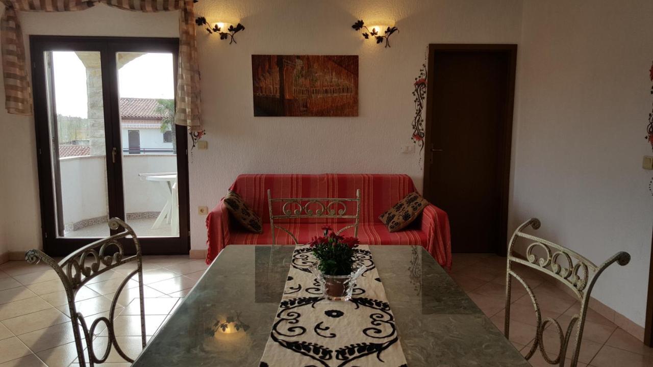 Villa Linet Funtana Extérieur photo