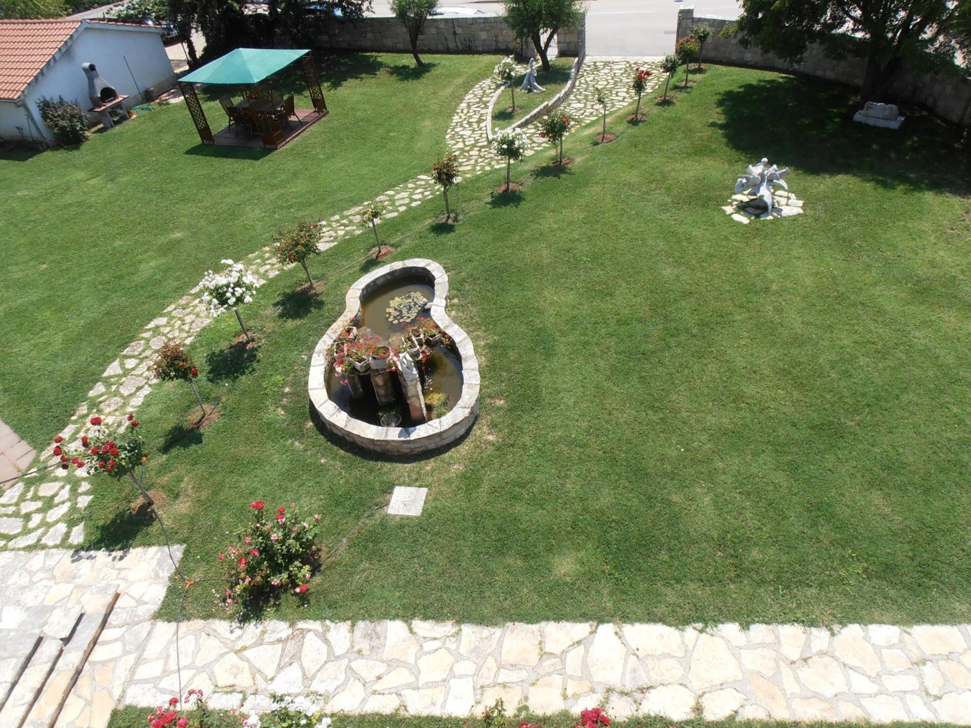 Villa Linet Funtana Extérieur photo